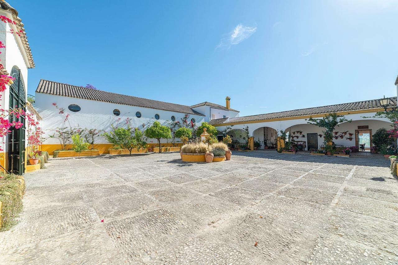Villa Cortijo con piscina a 30 min de Jerez Arcos de la Frontera Exterior foto