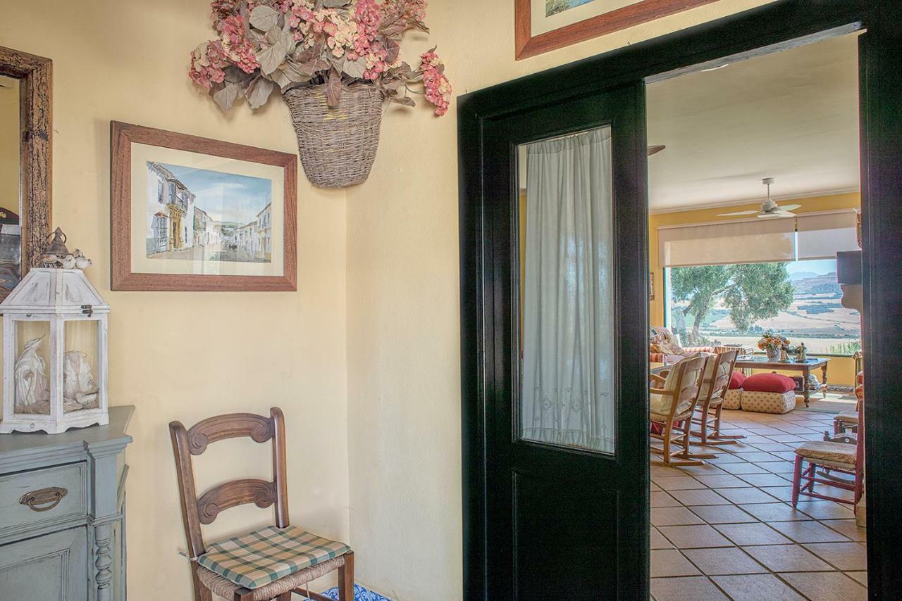 Villa Cortijo con piscina a 30 min de Jerez Arcos de la Frontera Exterior foto