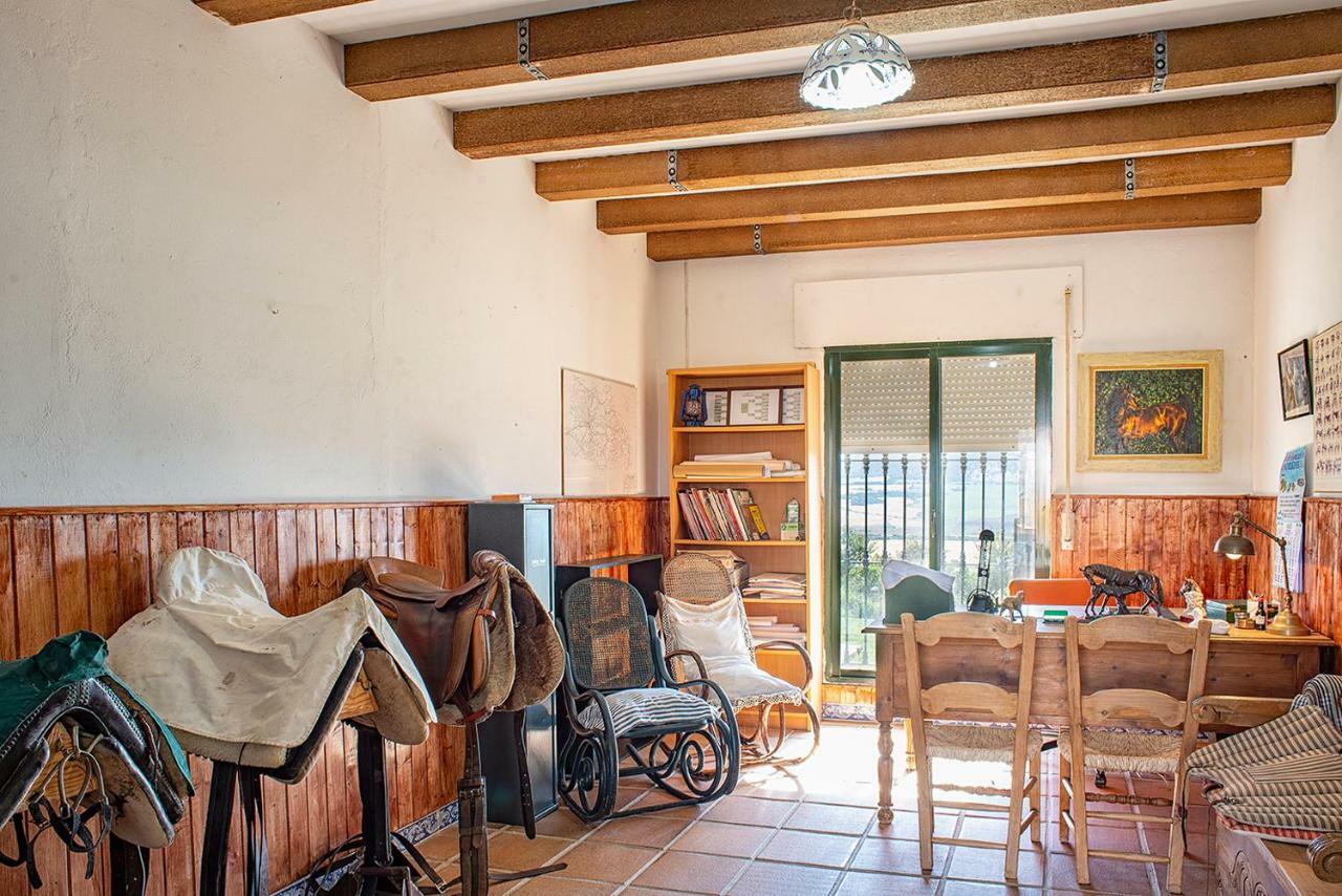 Villa Cortijo con piscina a 30 min de Jerez Arcos de la Frontera Exterior foto
